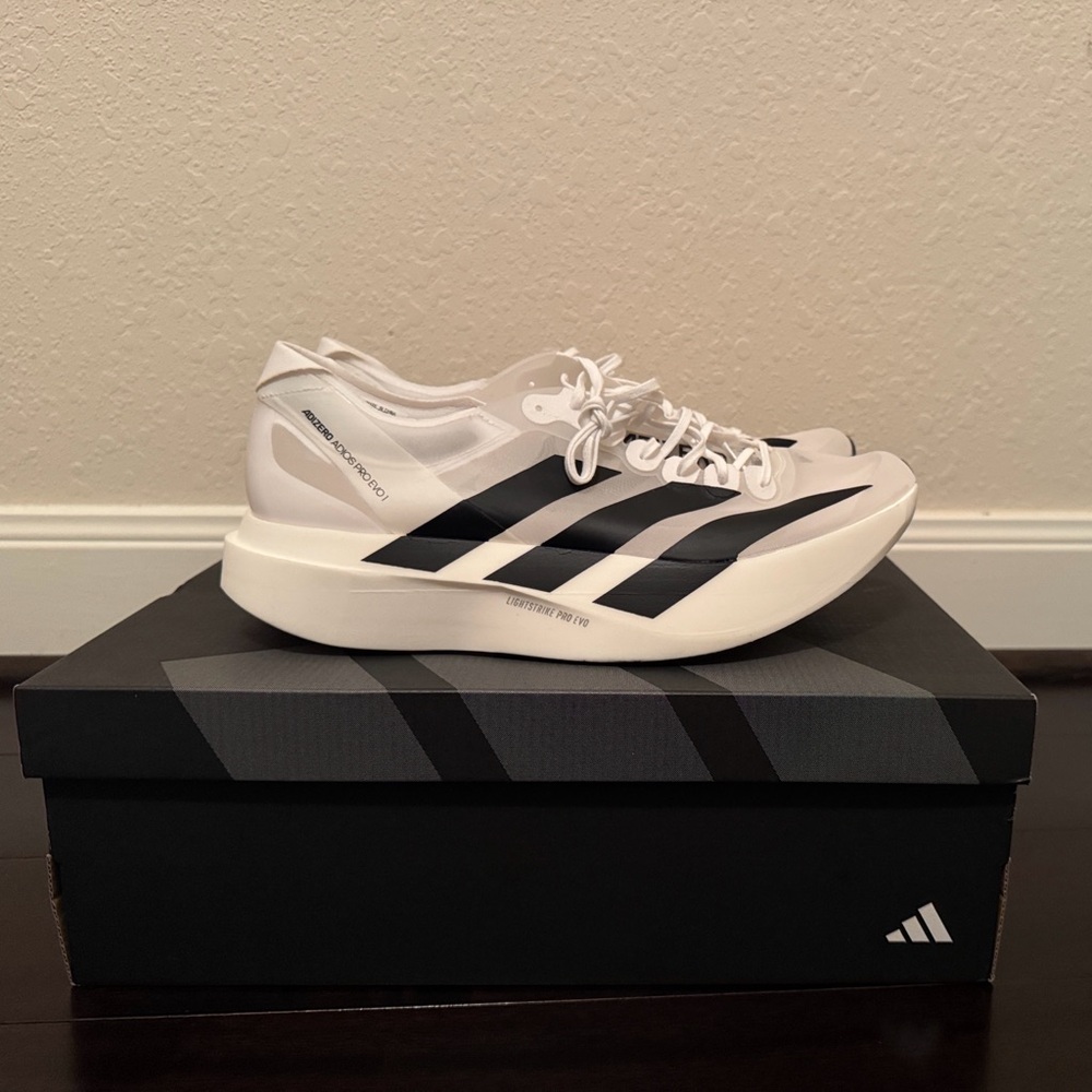 Adidas Adizero Adios Pro Evo 1 Featherweight Super Shoe - Picture 2 of 8
